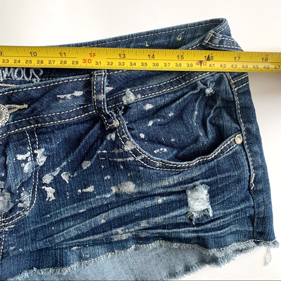 •ALMOST FAMOUS• Size 13 Distressed jean shorts - Picture 5 of 7